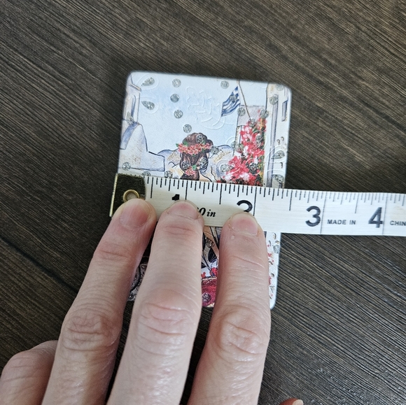 NEW 🔴 Colorful Double-Sided Compact Mirrors - Picture 5 of 13